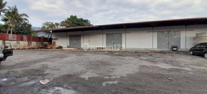 Gudang Di Jl Yosudarso 1