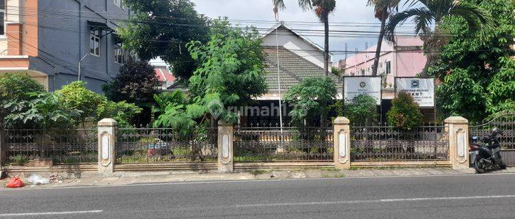 Jual Rumah Pusat Kota Cocok Buat Hotel. Atau Tempat Makan 1