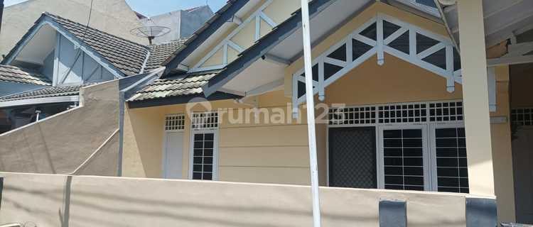 Deltasari Indah Sidoarjo Jl Zamrud 1