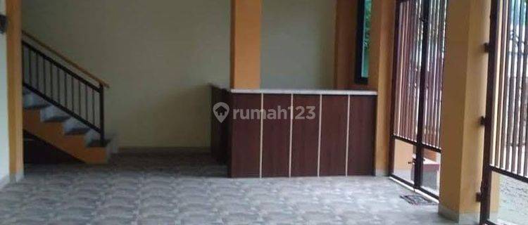 Dijual Murah Kost 3 Lantai, 11 Kamar, Bekasi 1