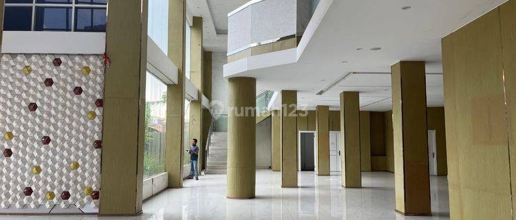 Disewakan Gedung Bangunan Cocok Untuk Showroom di Kelapa Dua Tangerang Dekat Gading Serpong 1