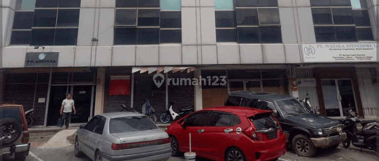 Dijual Ruko 3 Lantai di Belakang Bank Btn Pelita 1