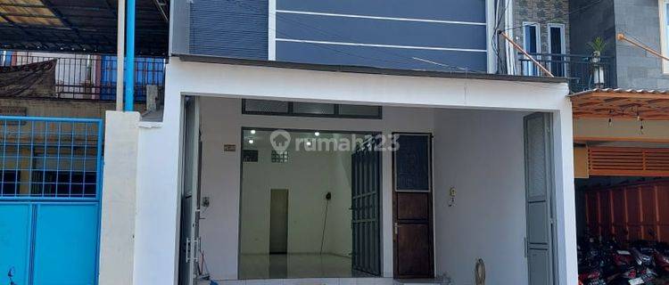 Dijual Rumah Modern 2,5 Lantai Lokasi Strategis Di Kebon Jeruk Jakarta Barat 1