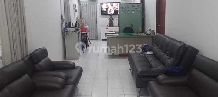 Dijual Cepat..!! Rumah 2 Lantai Luas 375m2 (15 X 25m) Di Tanjung Duren Jakarta Barat 1