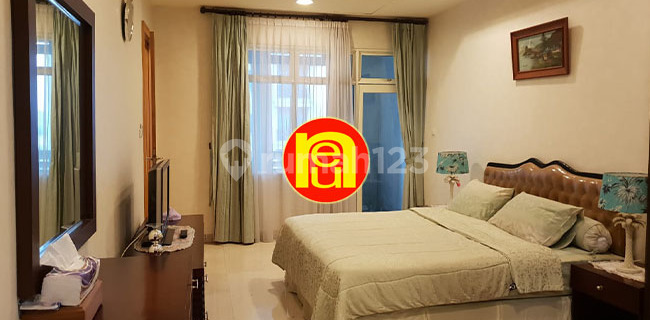 For Rent 1BR Senayan Residence – 72 m², Private Lift, Furnished 1