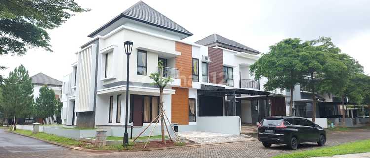 Disewakan Rumah Mewah di Kedaton BSB City Semarang 1