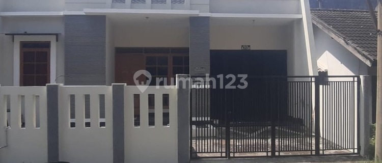 Rumah Perumahan Bagus Siap Huni di Semarang Indah Blok A 1