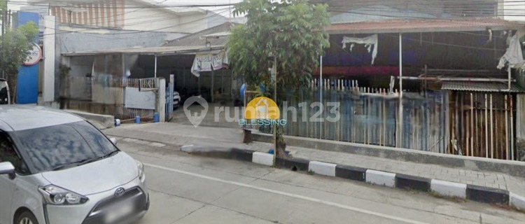 Ruang Komersial Strategis Siap Pakai di Jalan Hasanudin 1