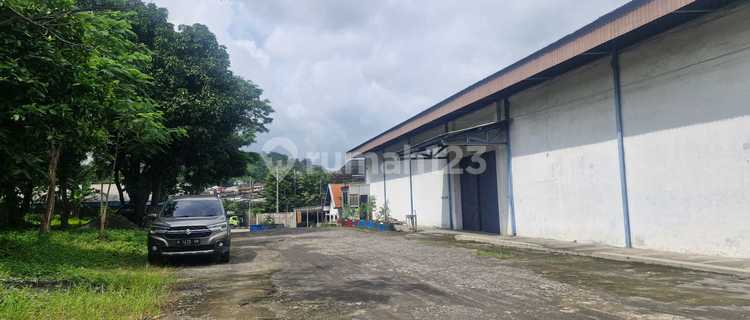 Gudang Bebas Banjir di Kompleks Gudang Raya Walisongo 1