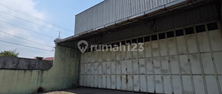 Gudang Strategis Siap Huni Bagus di Jalan Gajah Raya 1