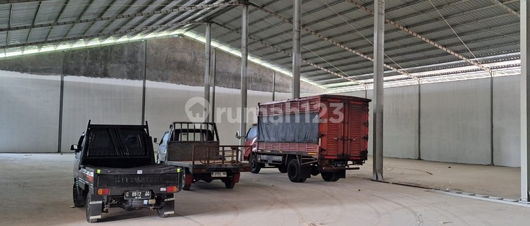 Ready-to-Use Spacious Warehouses for Business and Industry in Karangjati 1
