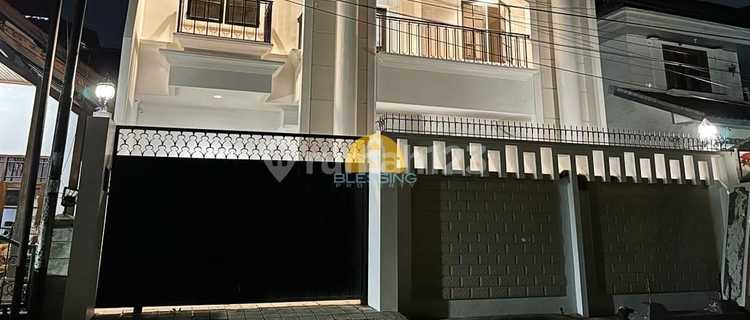 Rumah Bagus Mewah Strategis di Jalan Rinjani Gajahmungkur 1