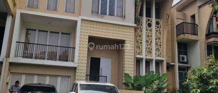 Dijual Rumah di Perumahan Grand Wisata Bagus 1