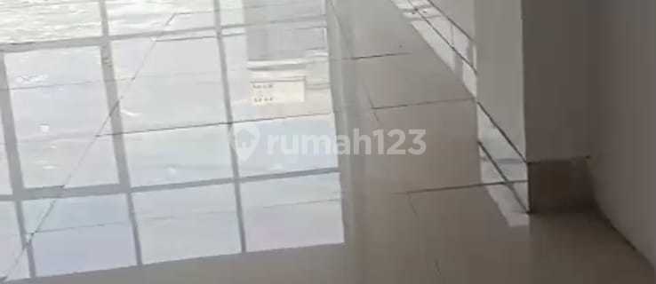 For Rent 4-Story Shop House on the Main Road Salemba, Central Jakarta. 1