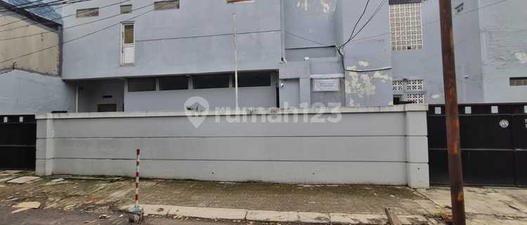 Exclusive Boarding House with 28 Air-Conditioned Rooms in Premium Gatot Subroto Jakarta Location 1