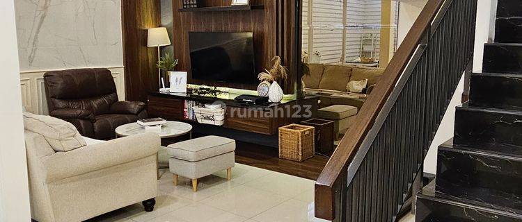 Rumah Minimalis Cantik di Setra Duta 2.5 Lantai 1