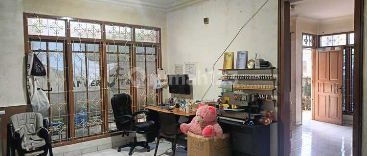 modern minimalist house in the pasir salam area 1