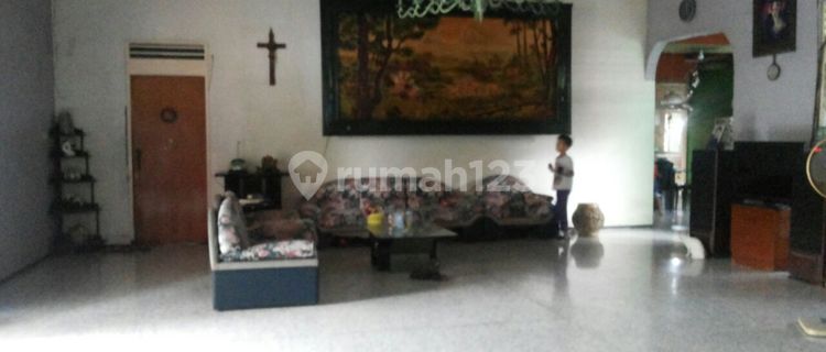 Dijual Rumah Tengah Kota Lokasi Strategis di Jl. Kawi Semarang 1