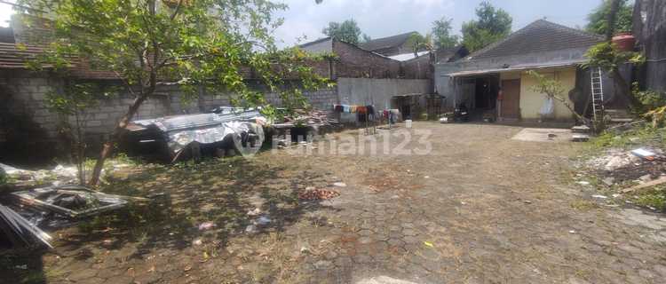 For Sale: Boarding House in a Populated Area on Menoreh Street, Semarang 1