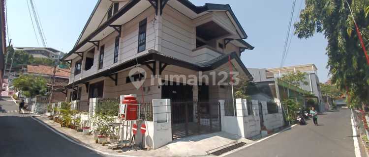 Dijual Rumah Lokasi Tengah Kota di Jl. Ngaglik Lama Semarang 1