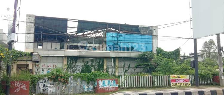 Dijual Gedung Luas Lokasi Strategis di Jl. Jendral Sudirman Semarang 1