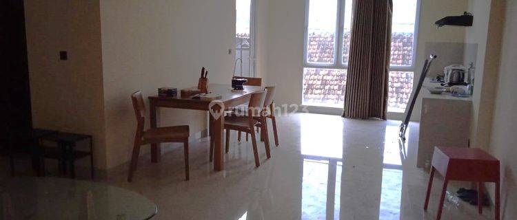 Disewakan TownHouse Tengah Kota di Jl. Kelengan Besar Semarang 1