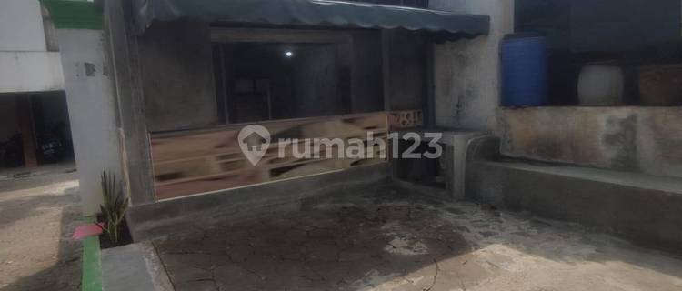 Disewakan Kios Lokasi Ramai di Jl. Dr. Wahidin Semarang 1