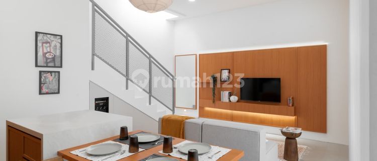 2-story house ready to occupy with modern tropical design in Cirendeu 1