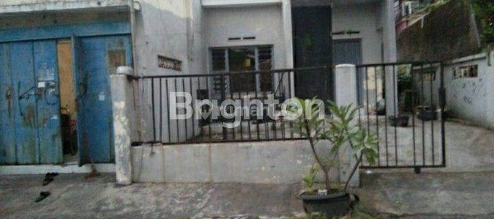 CEPAT RUMAH SIAP HUNI DI BELAKANG RS DR OEN KANDANG SAPI 1