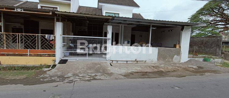 MOJOSONGO SELANGKAH KE LAPANGAN JAYAWIJAYA 1