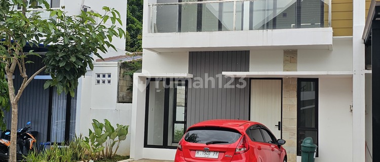Dijual Rumah 2 Lantai di Ngaliyan Cluster Grandia Semarang Barat 1