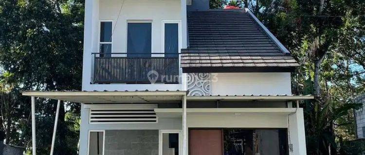 Rumah Cantik 2 Lantai Perumahan Siroto Pudakpayung View Jalan Tol 1