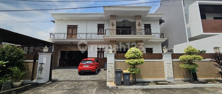 Rumah Luas 2 Lantai Penginapan dan kost sawunggaling banyumanik 1