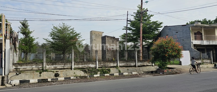 strategic land rent, imam bonjol street, behind queen city mall 1