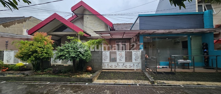 For Sale Luxury House in Badak Pandean Lamper Gayamsari Housing Complex 1