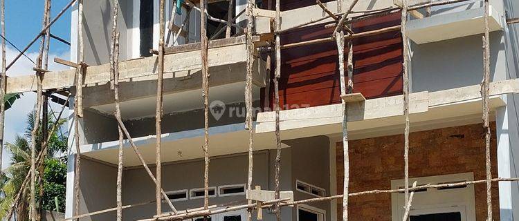 Rumah 2 Lantai Tanah Luas Strategis 1