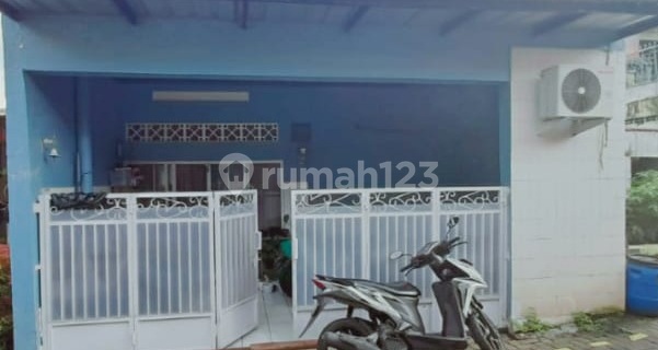 Rumah SHM Banyumanik Strategis Bebas Banjir Zona Sekolah  1