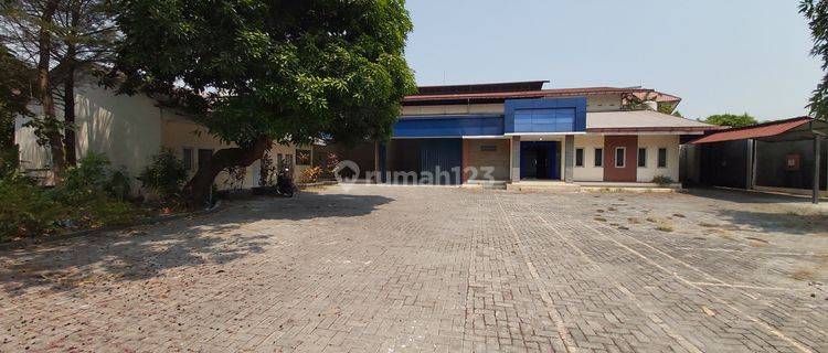 Kantor Gudang Tengah Kota Semarang Strategis Bebas Banjir  1