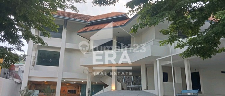 Gedung di Jalan Veteran Tengah Kota Semarang 1