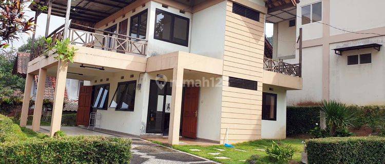 Villa di Grand Trawas Mojokerto, 2 Lantai, Semi Furnished 1