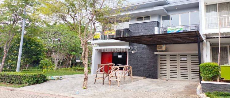  Rumah Sudut  Sudah Renovasi Bagus  di BSD Residence One 1