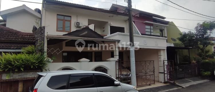 Strategic Luxury House Ready to Occupy in Cipinang Indah 1
