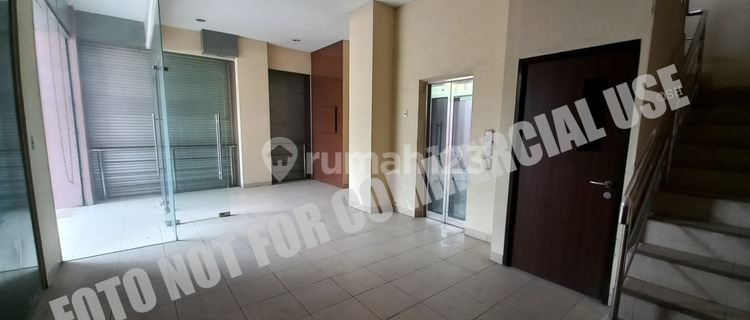 Shop House Jl. Gunung Sahari (Land Area/Building Area 112/325 m) 1