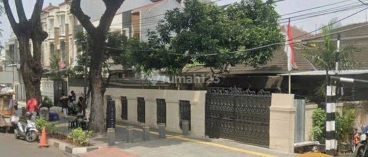 Rumah Lama Hitung Tanah di Zona Komersil Tebet Raya, T 575 1