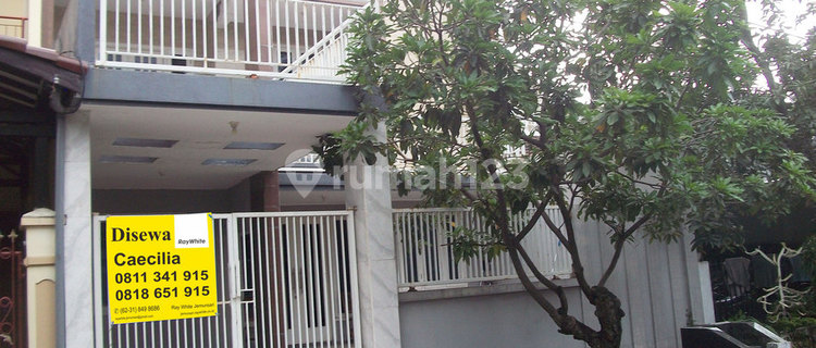 Rumah di Kutisari Indah Selatan Surabaya Selatan, 2 Lantai, Furnished, Siap Huni 1
