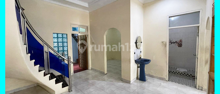 Chandra Disewa Rumah Ukuran 7X15m di Komplek Kavling Polri 1