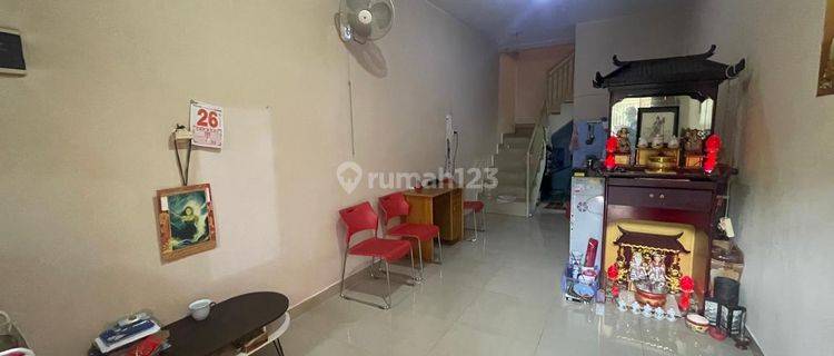 Chandra rumah 2 lantai uk 3x10m lokasi strategis di jelambar 1