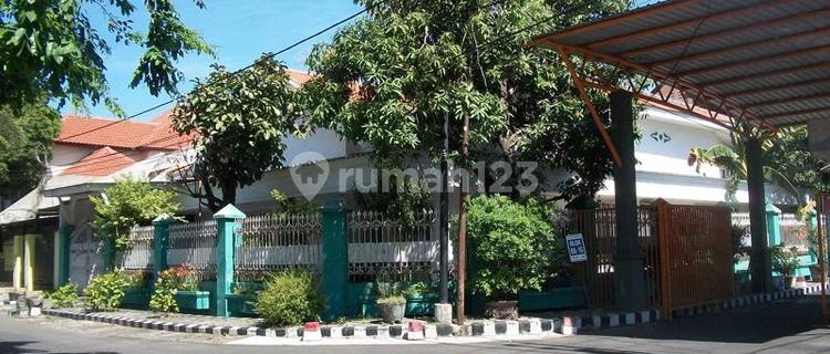House in Medokan Asri Barat, East Surabaya, Corner Lot, Near UPN Campus, Waru-Juanda Toll Road, Comfortable Residential Area, Flood-Free - Land Area - 1