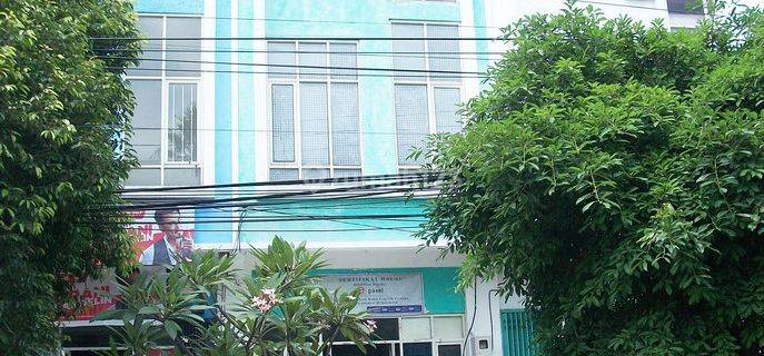 Ruko di Kutisari Surabaya Selatan, Row jalan depan lebar, area padat penduduk, Siap Pakai - CT - 1