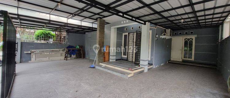 Rumah furnished di Kencana Loka dekat stasiuns Kereta dan pintu tol BSD 1